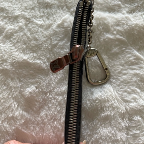 Authentic Vintage Louis Vuitton Key Cles - Picture 5 of 5